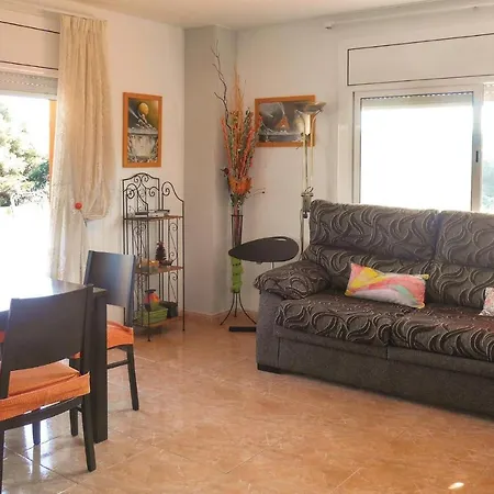 Appartement Stunning In With Kitchen